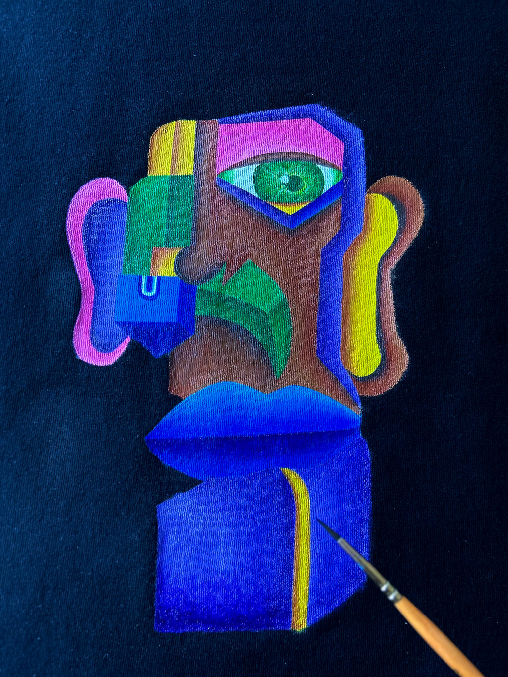 Head on a stone crop